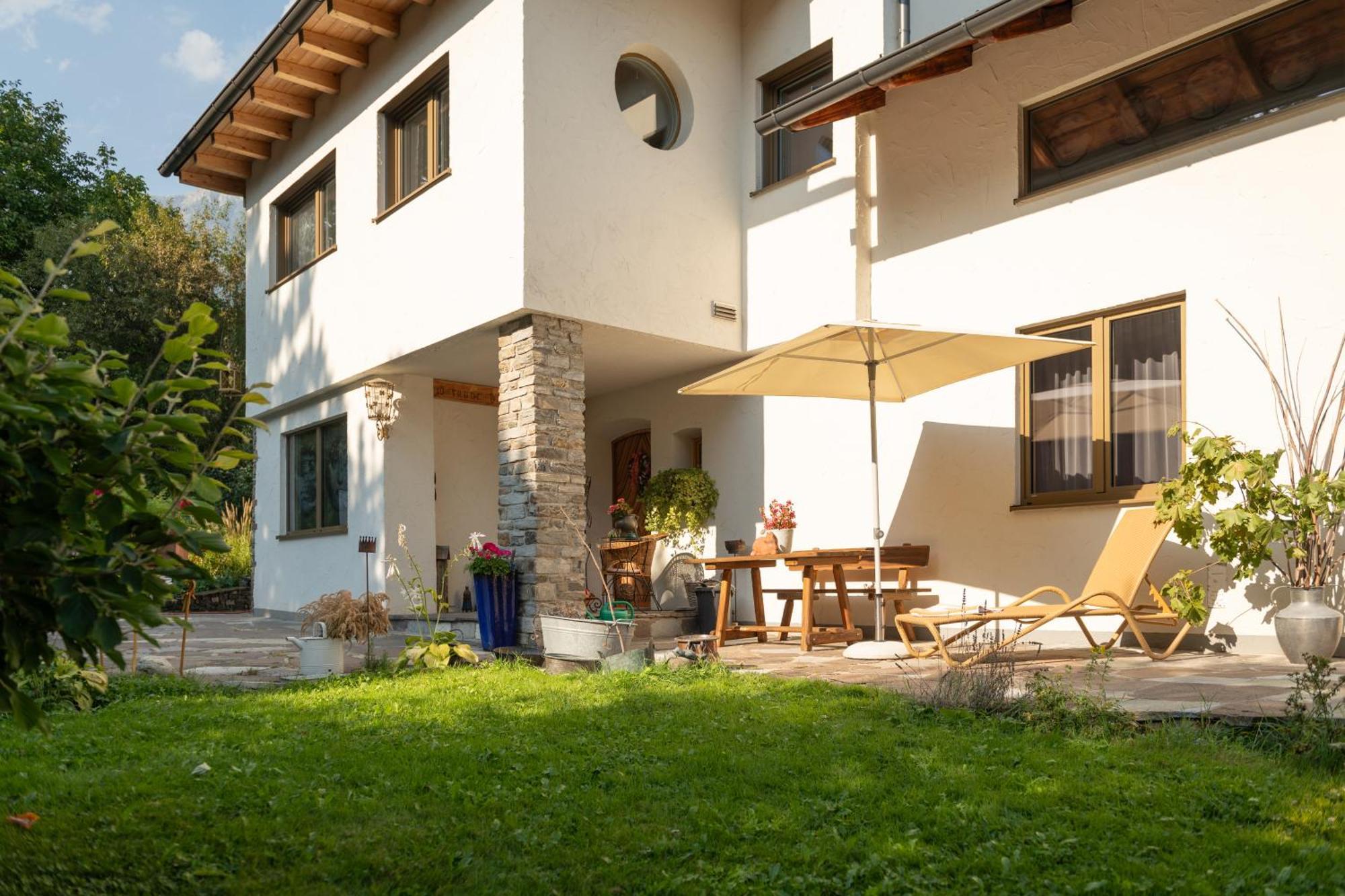Villa Marwa - Eine Ruheoase Im Gruenen Innsbruck Exterior photo